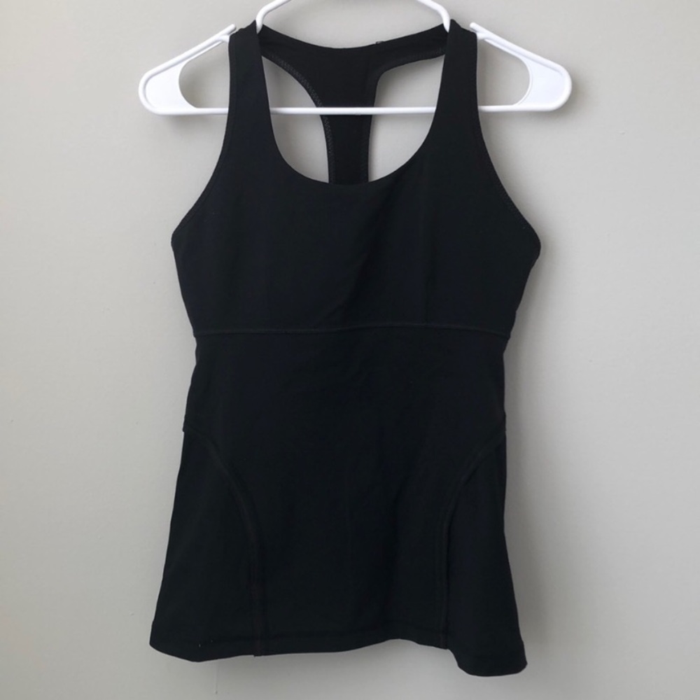 Black lululemon tank